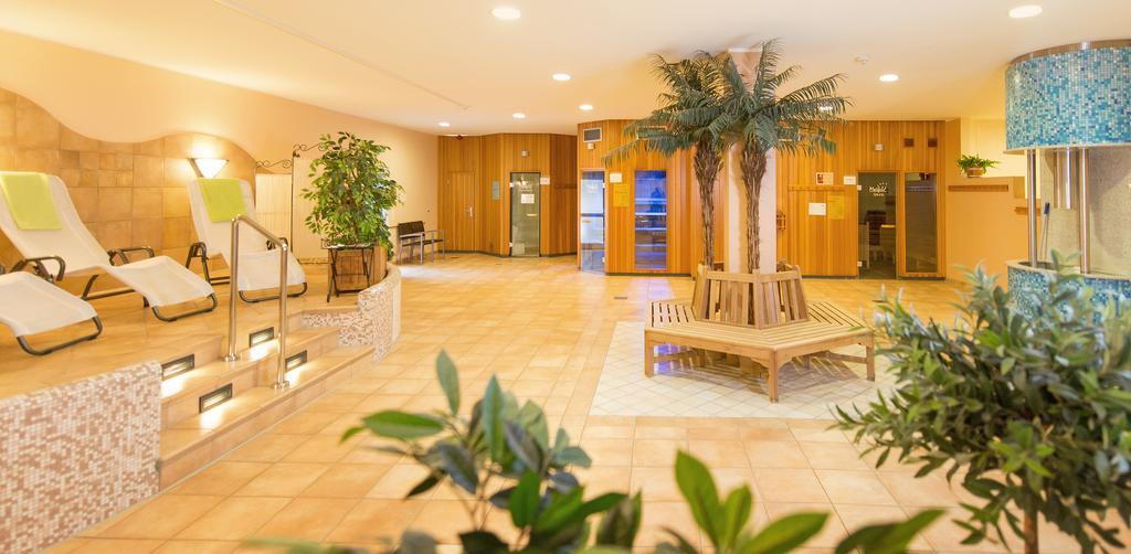Maifeld Sport- Und Tagungshotel Werl Exterior foto